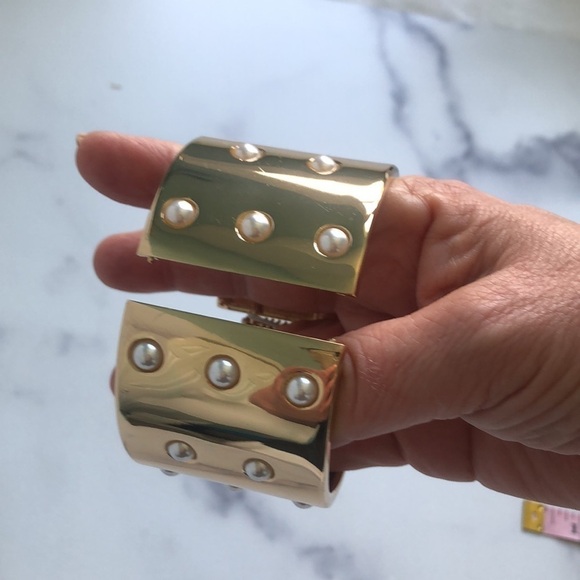 Aqua by Bloomingdales Gold Tone Wide Cuff Bracelet With Pearl Accents NWT - Picture 6 of 6